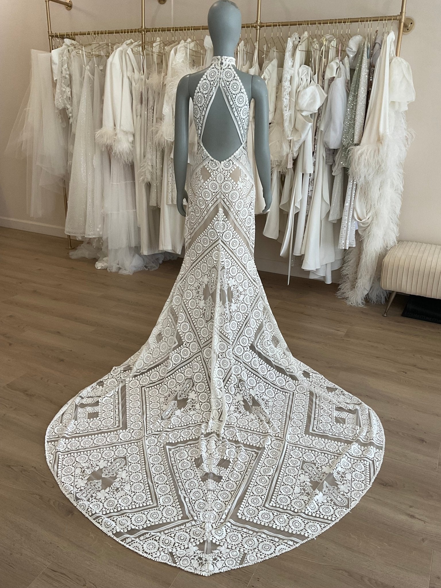 Rue De Seine Bishop l Sample Wedding Dress l Los Angeles Rue De Seine Bishop l Sample Wedding Dress l Los Angeles