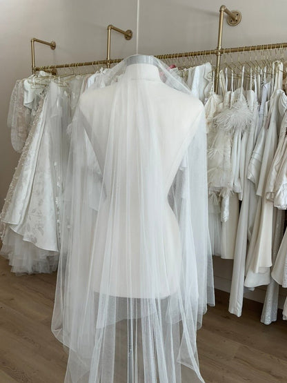 Sarah Seven - Spanish tulle, chapel length w/ blusherBridal VeilsIvory