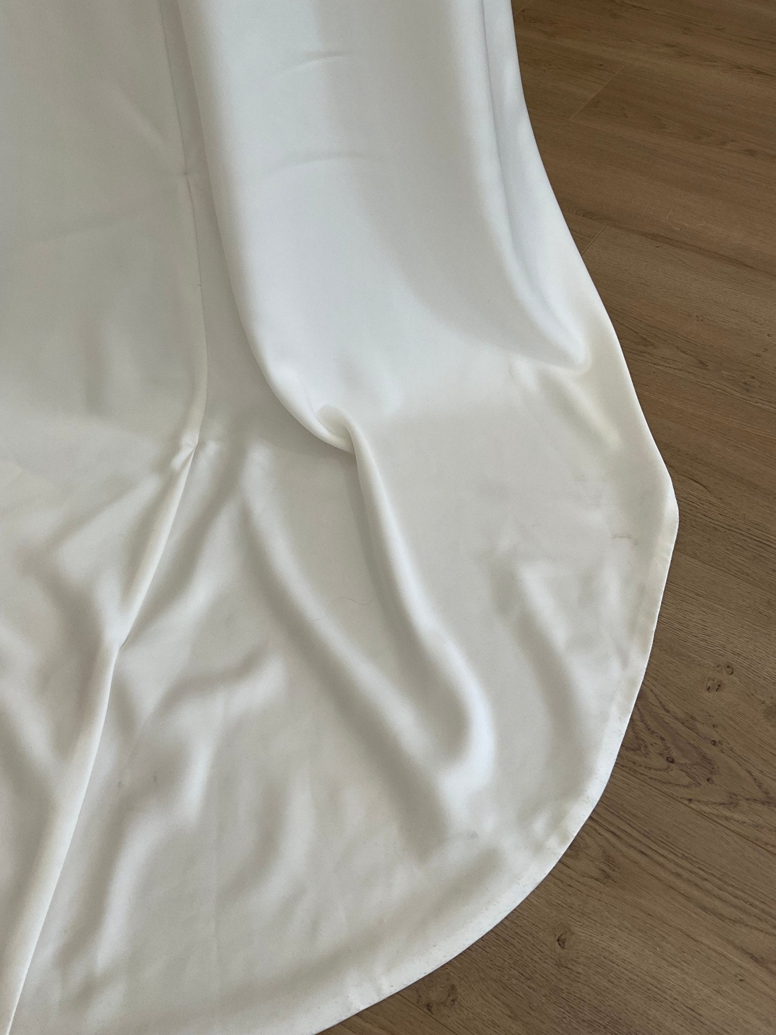 SOLD Eva Lendel - Rouge (6)Wedding DressesIvory