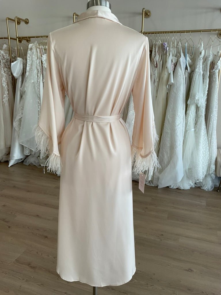 Untamed Petals - Ellis Feather Robe ( Large, Blush)Bridal AccessoriesBlush
