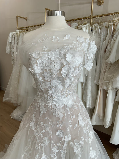 Valentini Spose - Fiora w/ shrug (12)Wedding Dresses12
