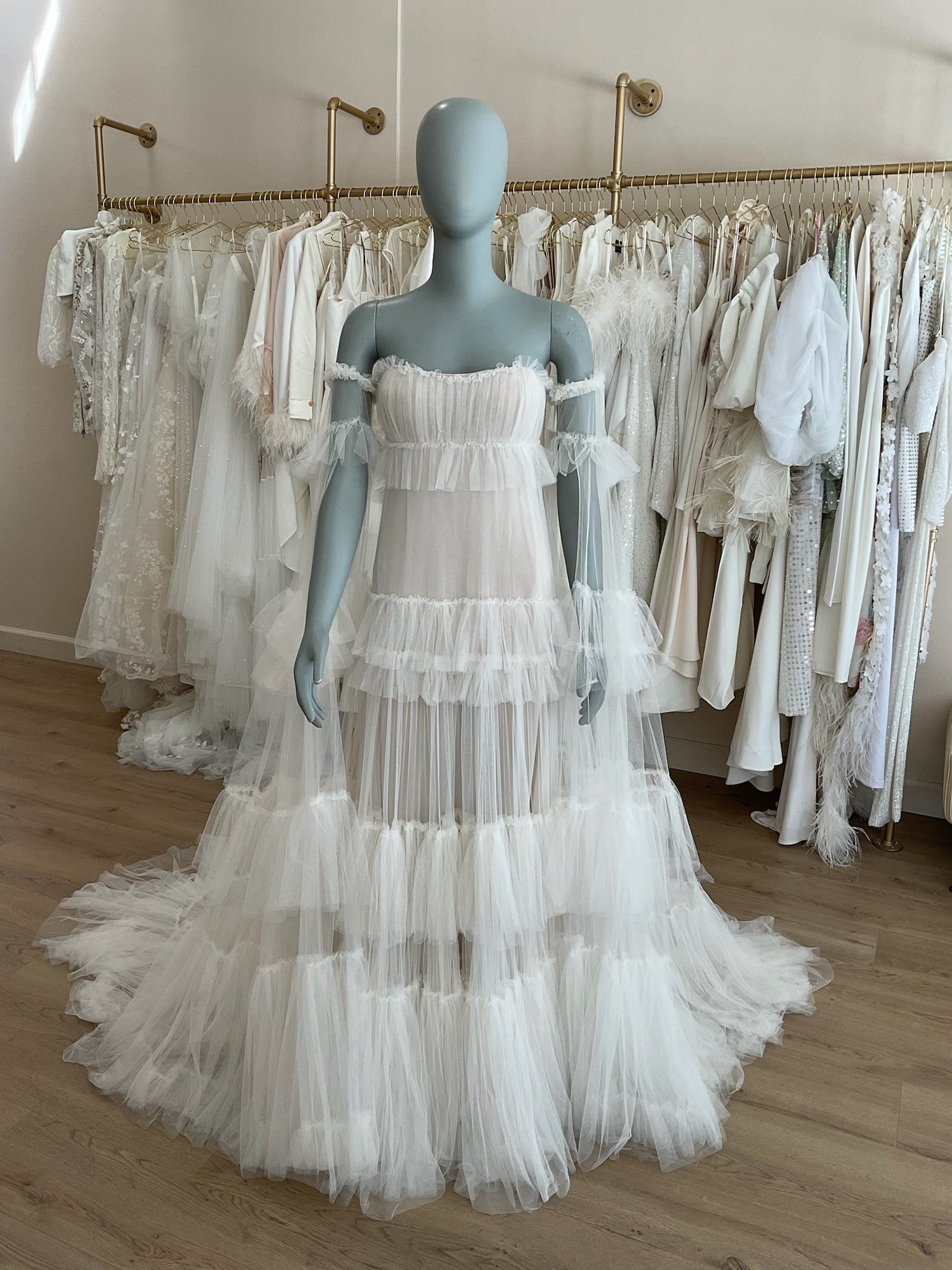 Vera Wang - Phillipa (14)Wedding Dresses14