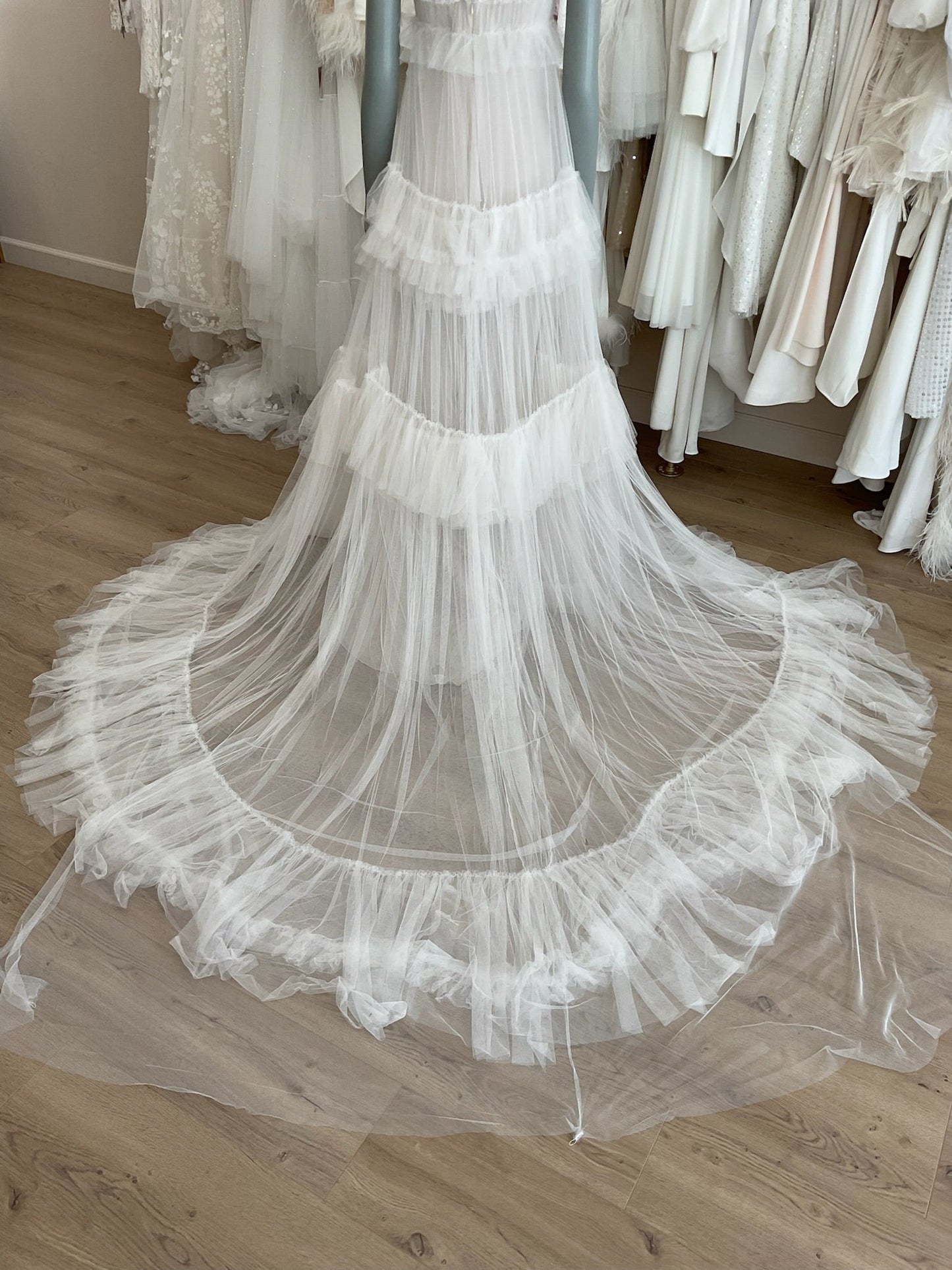 Vera Wang - Phillipa (14)Wedding Dresses14