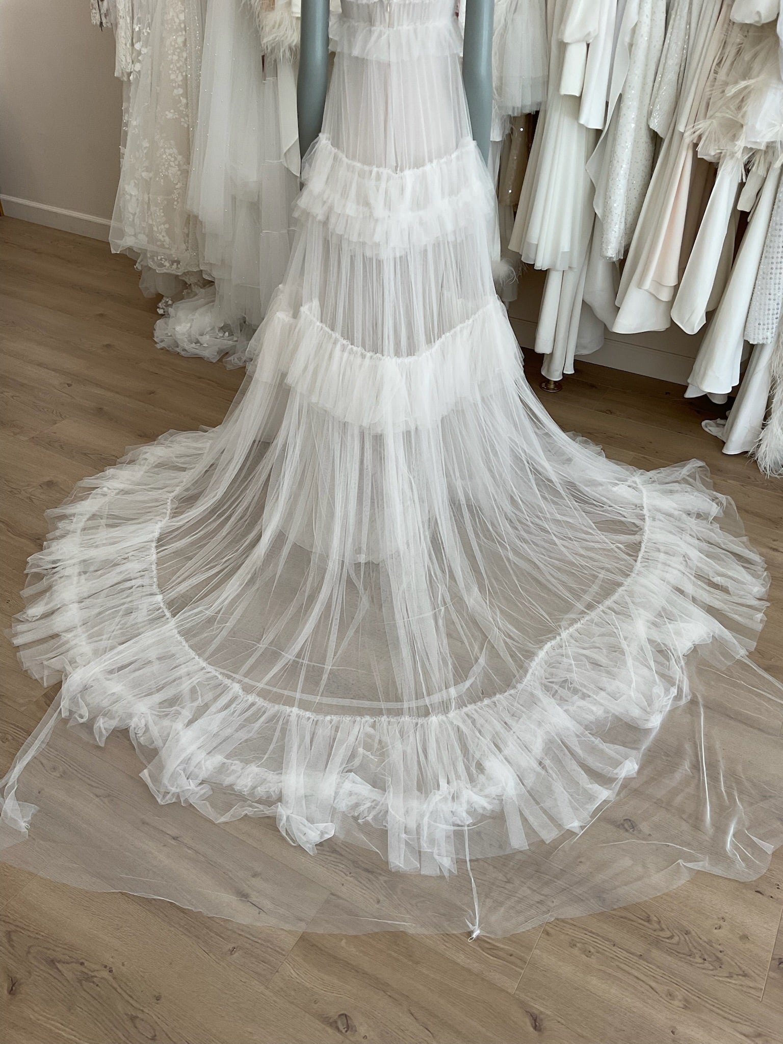 Vera Wang - Phillipa (14)Wedding Dresses14