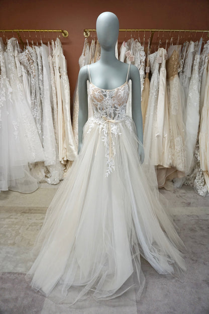 Muse By Berta - 22-37 Ivette