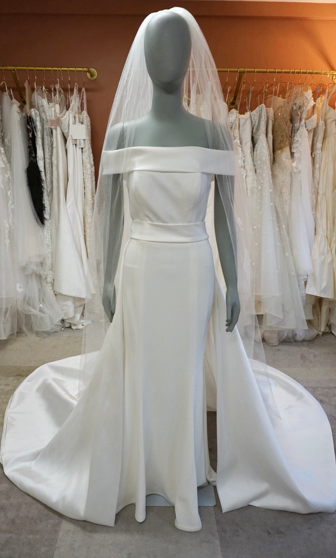 Modern Trousseau - Olympia