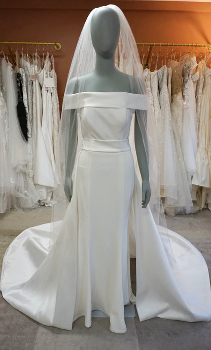 Modern Trousseau - Olympia
