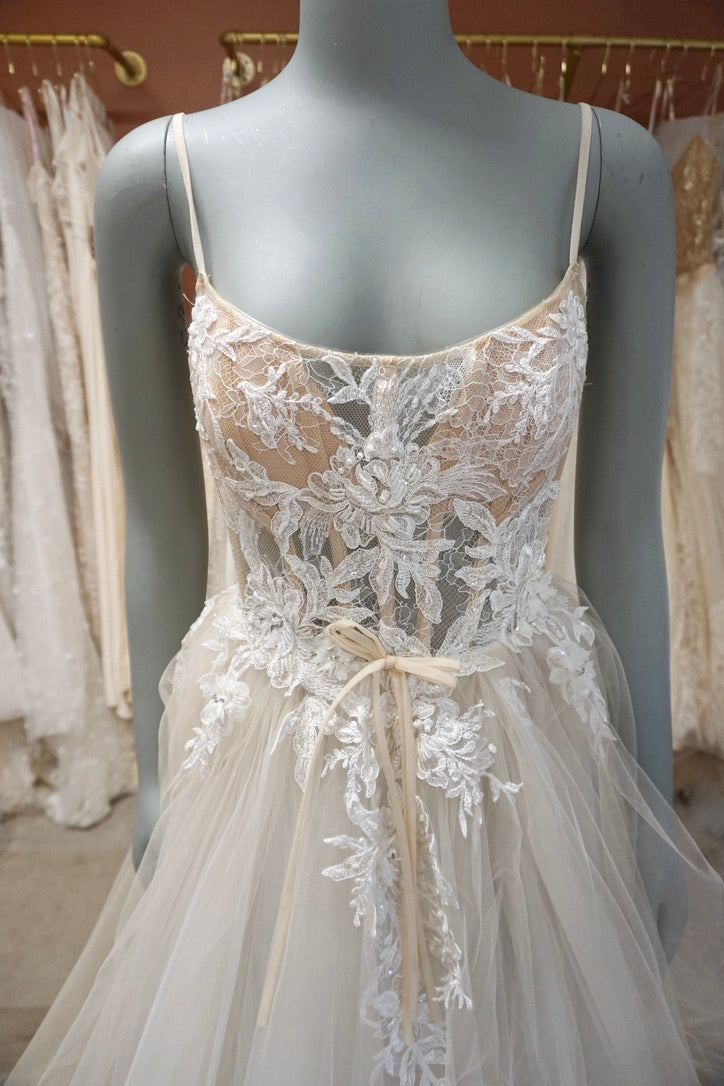 Muse By Berta - 22-37 Ivette